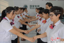 安徽天長(zhǎng) “電姐”學(xué)禮儀，提升服務(wù)水平助力廣告設(shè)計(jì)